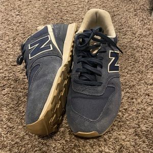 Women’s Shoes/sneakers